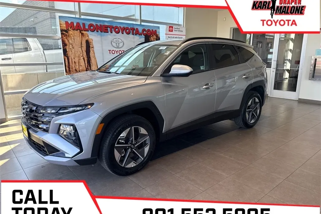 2025 Hyundai Tucson SEL photo 1