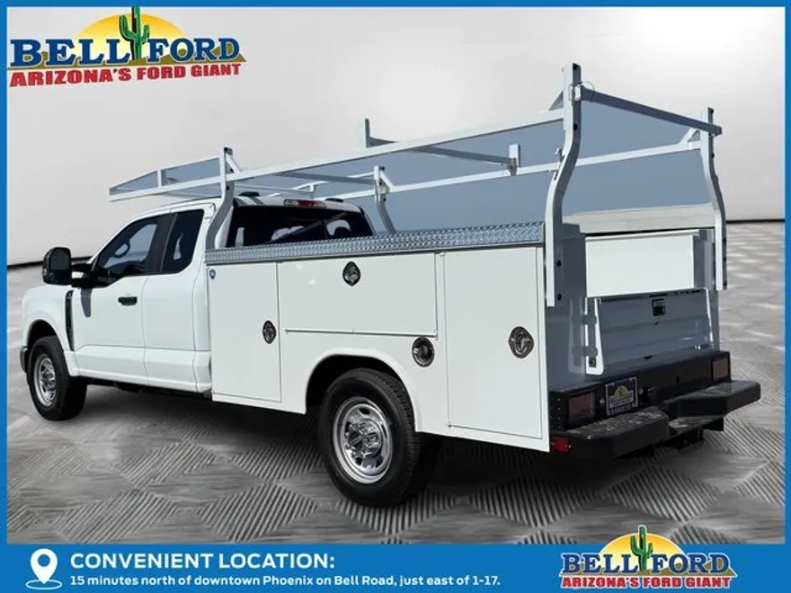 2025 Ford F-350 photo 1