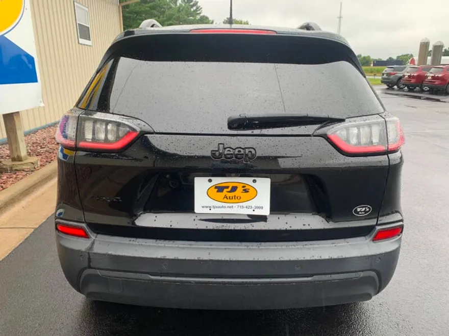 2020 Jeep Cherokee Altitude photo 1