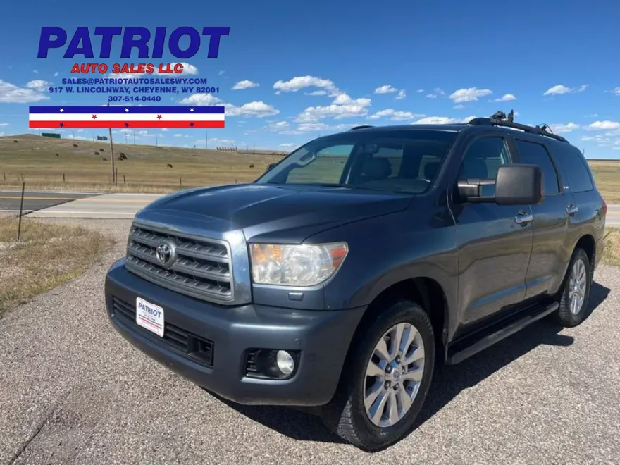 2008 Toyota Sequoia Platinum photo 1