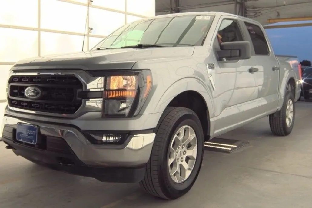 2023 Ford F-150 XLT photo 1