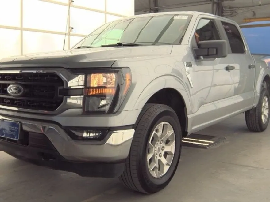 2023 Ford F-150 XLT photo 1