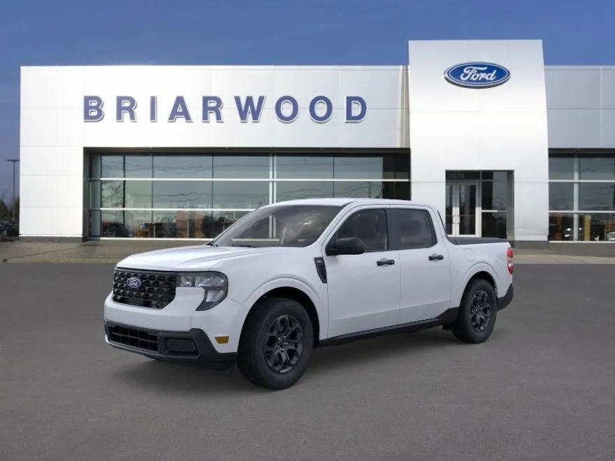 2025 Ford Maverick XLT photo 1