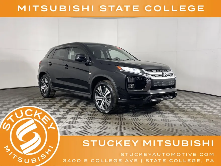 2023 Mitsubishi Outlander Sport ES photo 1
