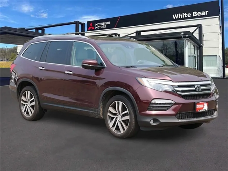 2016 Honda Pilot Elite photo 1