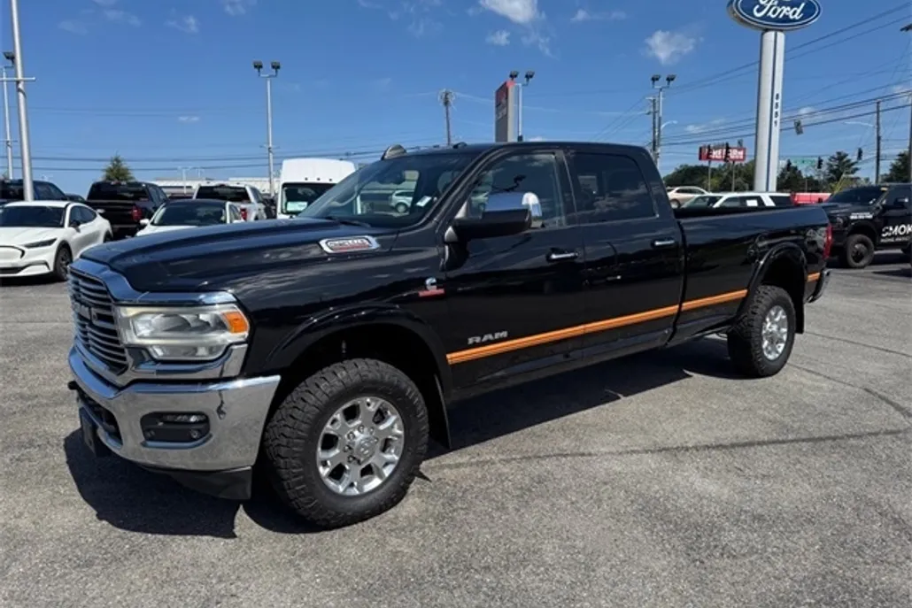 2022 Ram 2500 Laramie photo 1