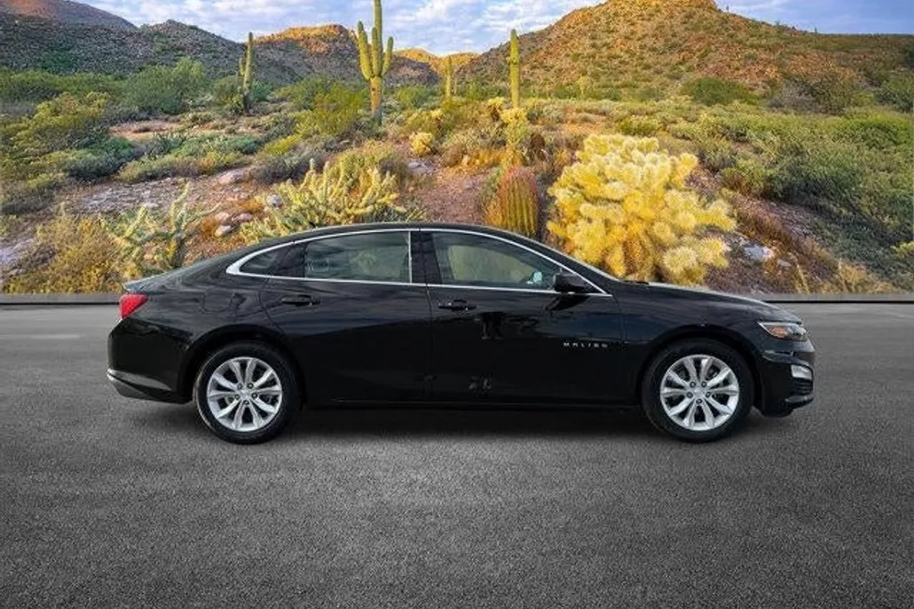 2024 Chevrolet Malibu 1LT photo 1