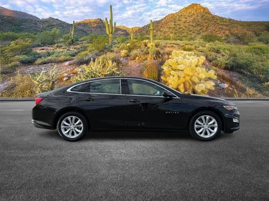 2024 Chevrolet Malibu 1LT photo 1