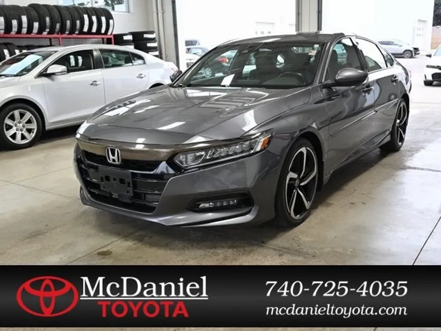 2018 Honda Accord Sport 2.0T photo 1