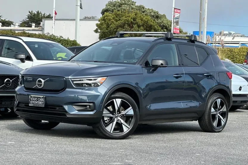 2022 Volvo XC40 Recharge P8 Plus photo 1