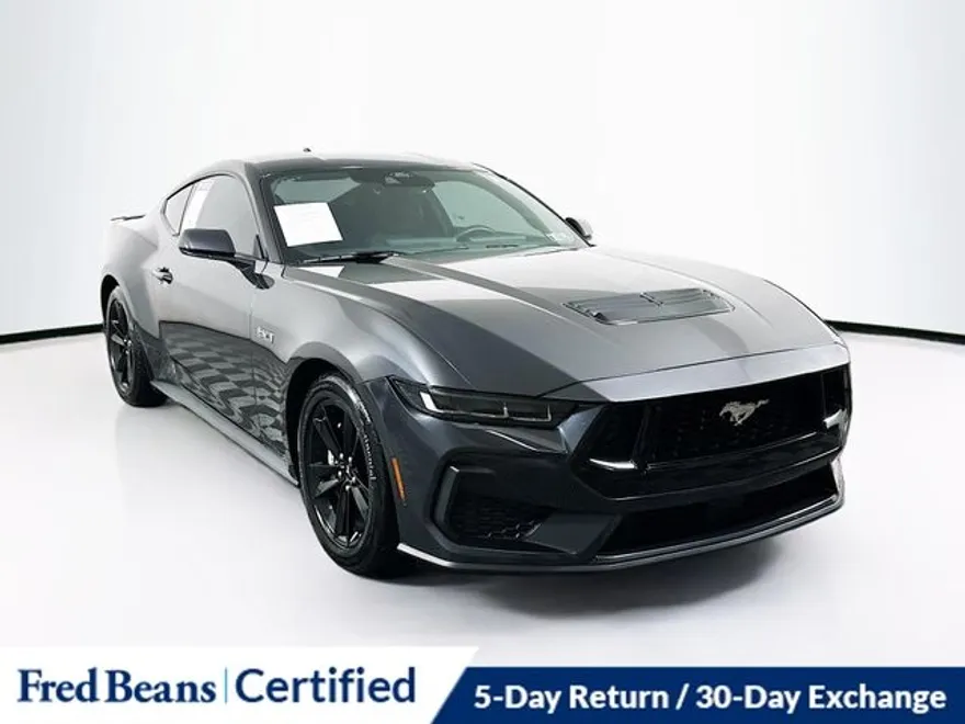 2024 Ford Mustang GT photo 1