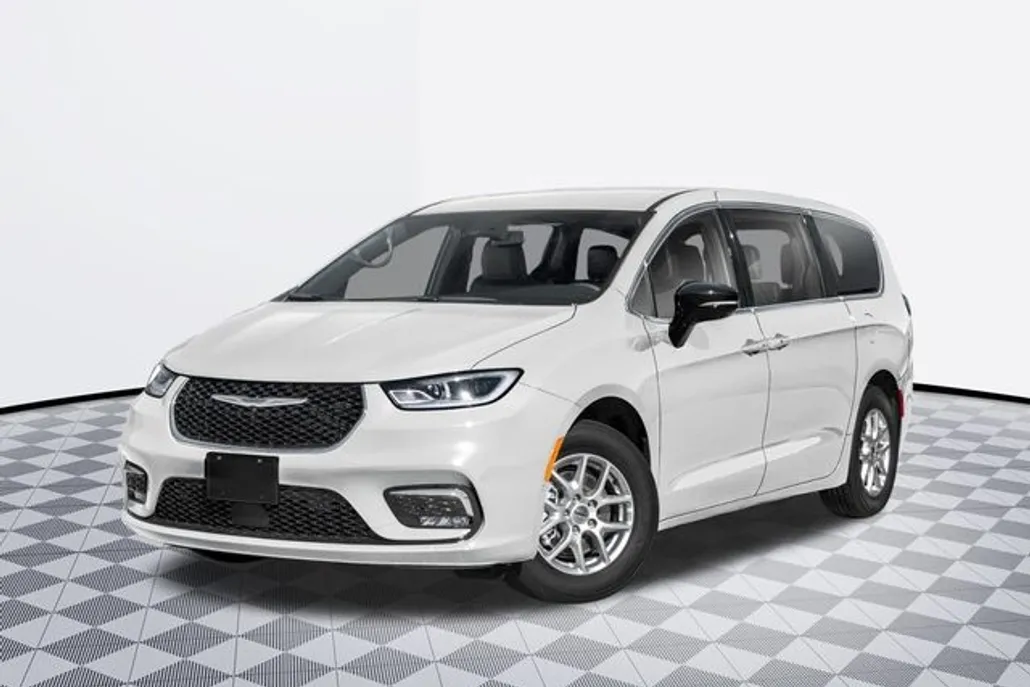 2026 Chrysler Pacifica photo 1