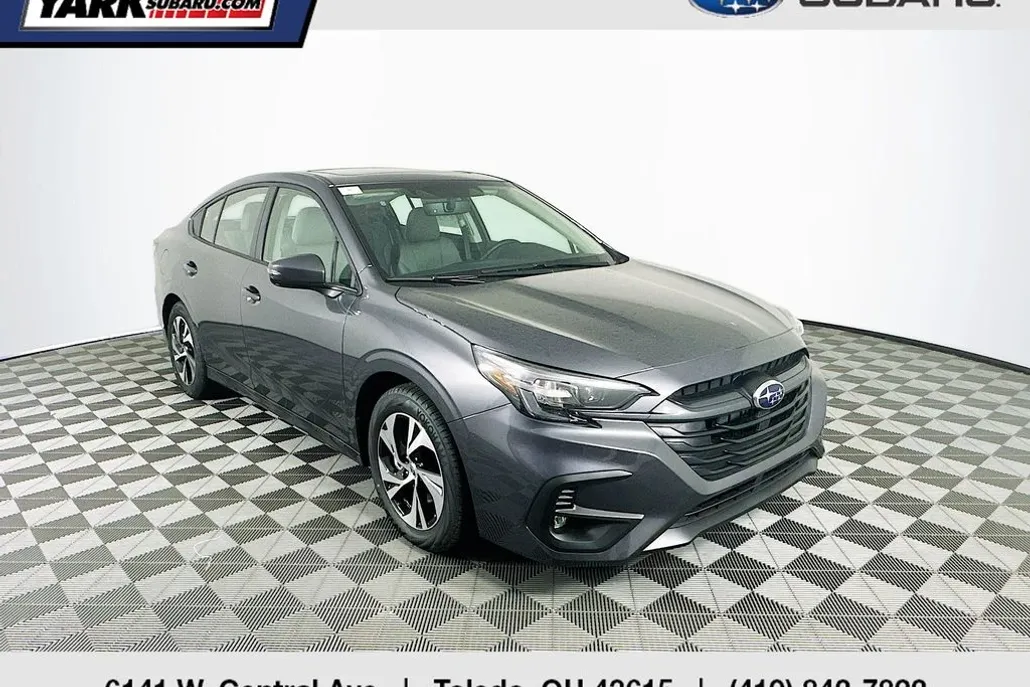 2025 Subaru Legacy Premium photo 1