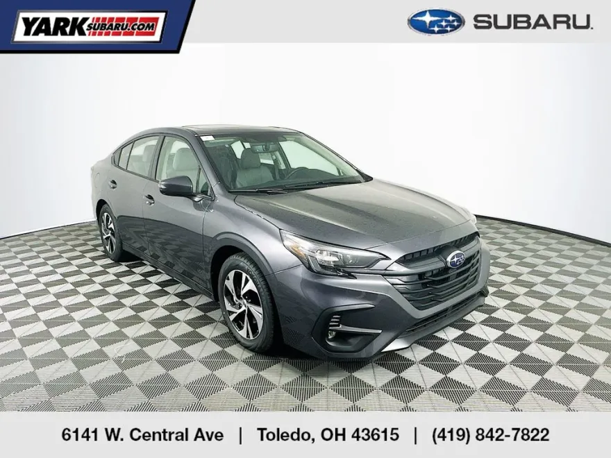 2025 Subaru Legacy Premium photo 1