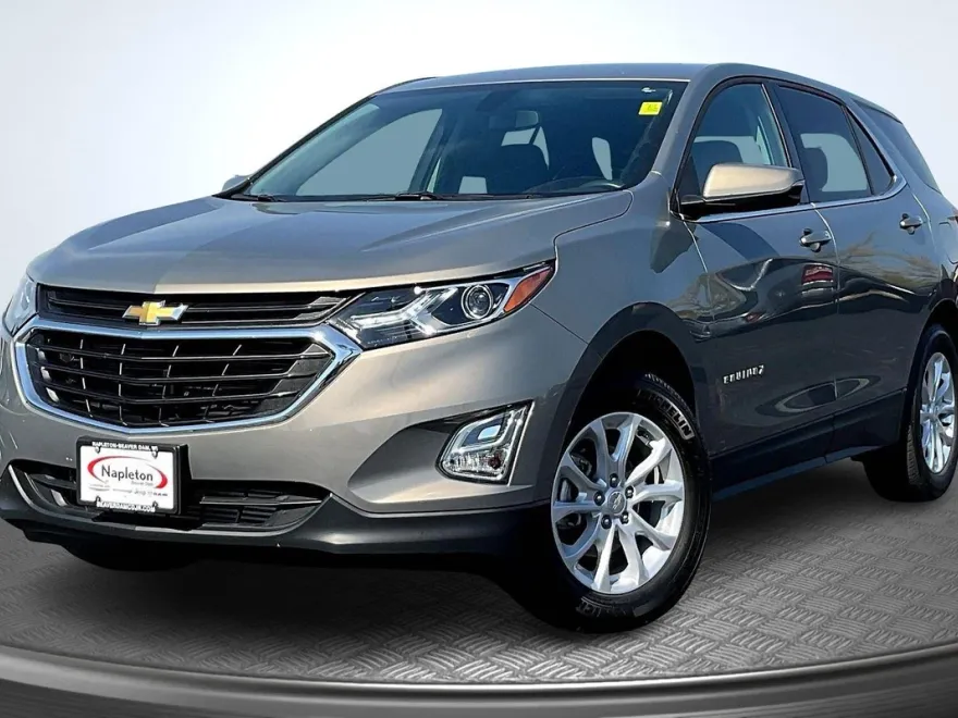 2024 Chevrolet Equinox LT photo 1