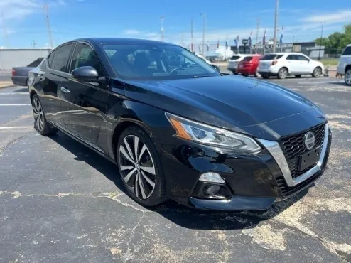 2020 Nissan Altima 2.5 Platinum photo 4