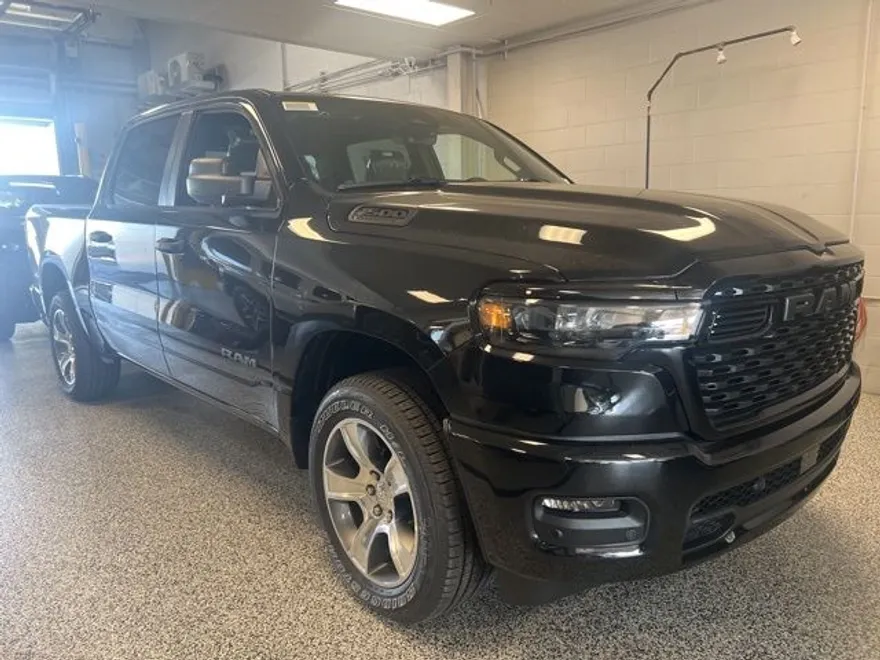 2026 Ram 1500 Express photo 1