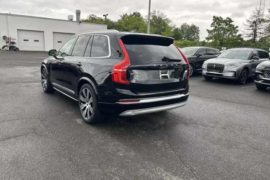 2022 Volvo XC90 Recharge T8 AWD Inscription photo 1