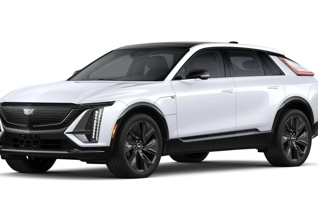 2026 Cadillac Lyriq Sport photo 1