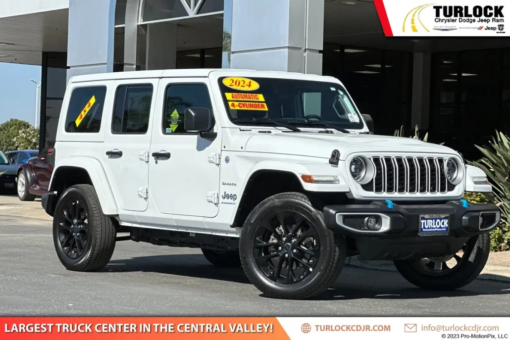 2024 Jeep Wrangler Sahara 4xe photo 1