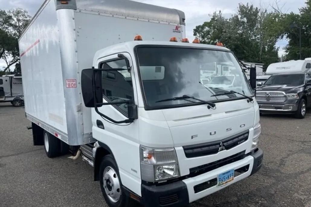 2014 Mitsubishi Fuso FEC72S photo 1