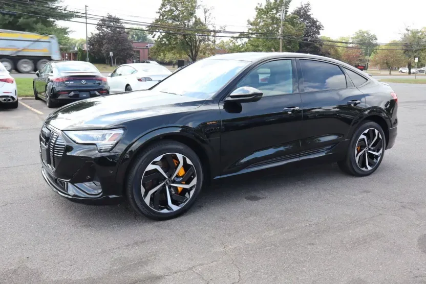2022 Audi e-tron Sportback S line Premium Plus photo 1
