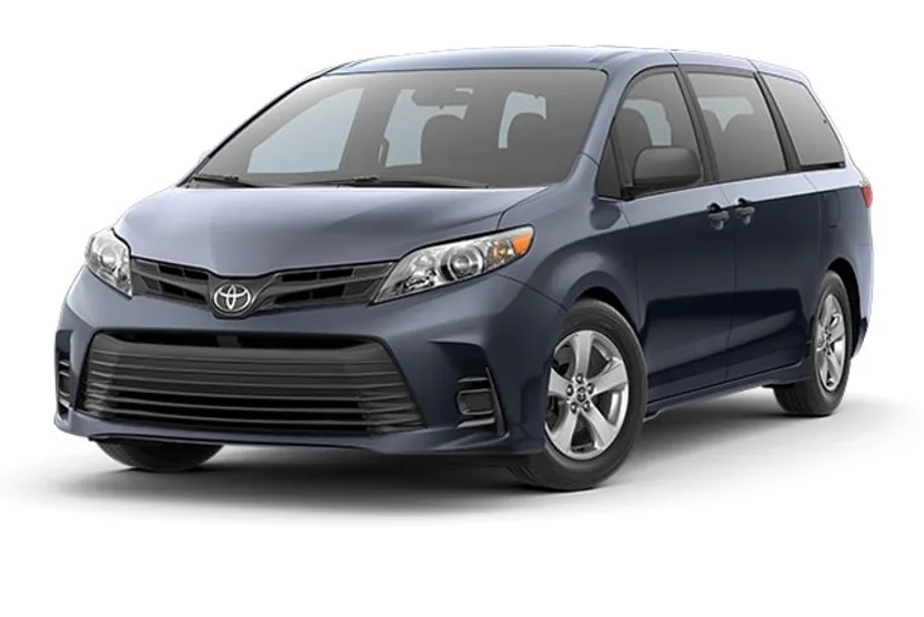 2018 Toyota Sienna LE photo 1