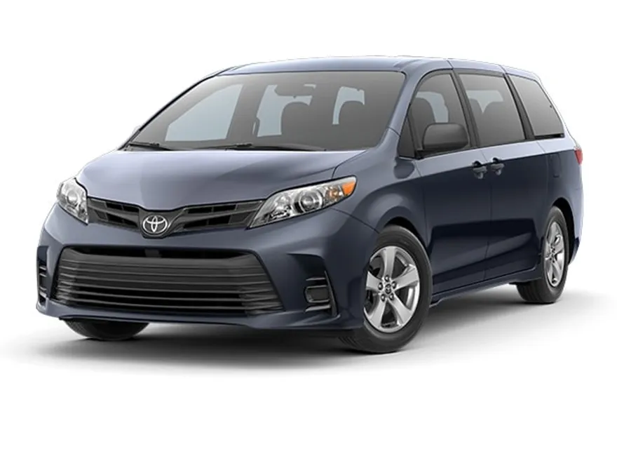 2018 Toyota Sienna LE photo 1