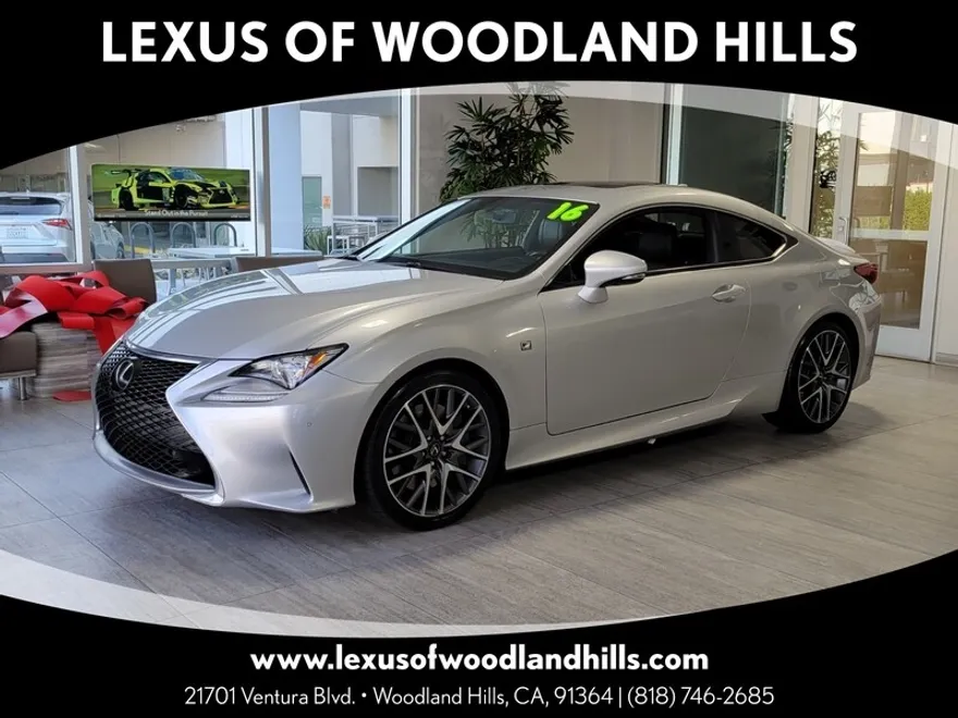2016 Lexus RC 200t photo 1