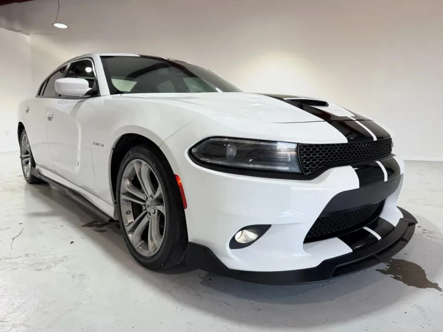 2022 Dodge Charger R/T photo 1