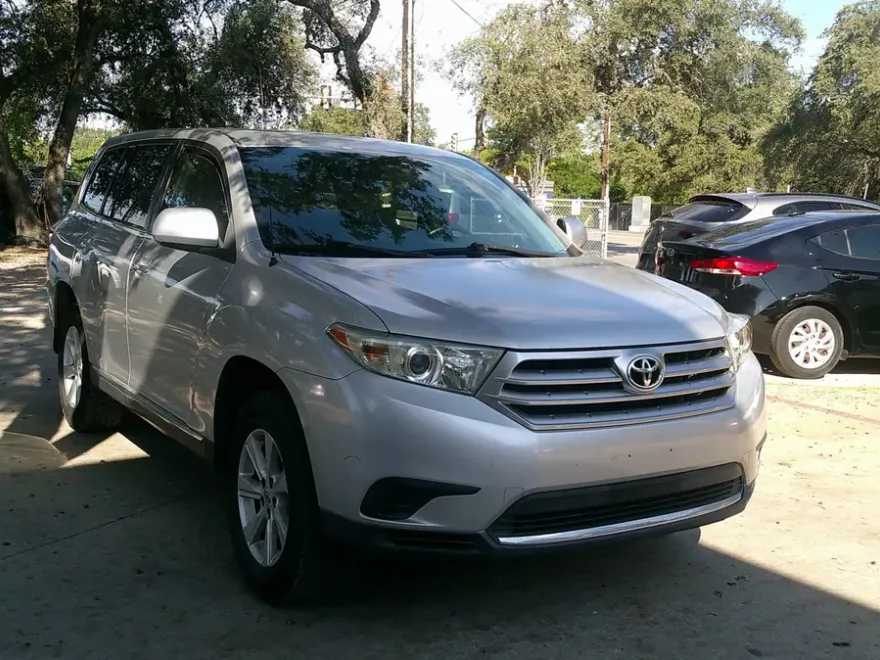 2012 Toyota Highlander Base Hybrid photo 1