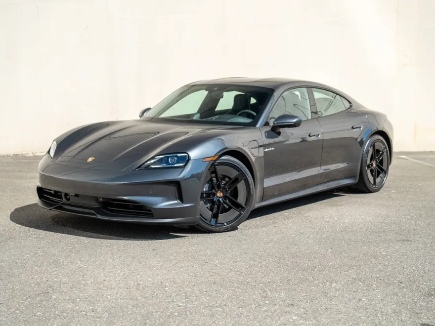2025 Porsche Taycan 4 photo 1