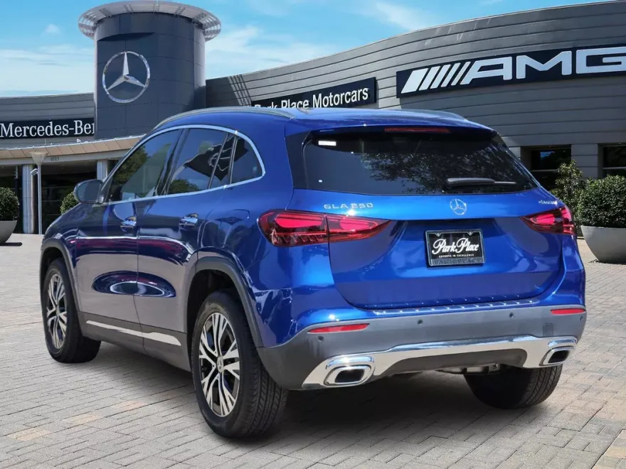 2025 Mercedes Benz GLA 250 4MATIC photo 1