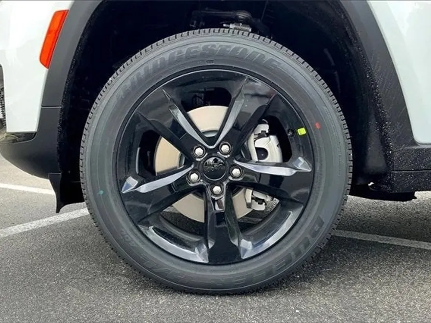 2025 Jeep Grand Cherokee Altitude X photo 12