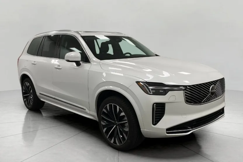 2025 Volvo XC90 AWD Core photo 1