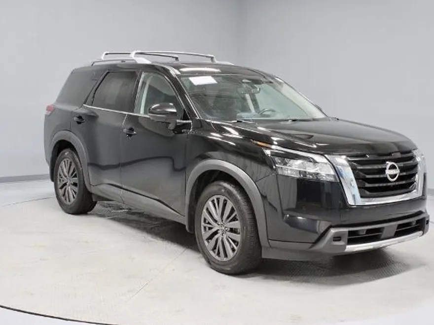 2023 Nissan Pathfinder SL photo 1
