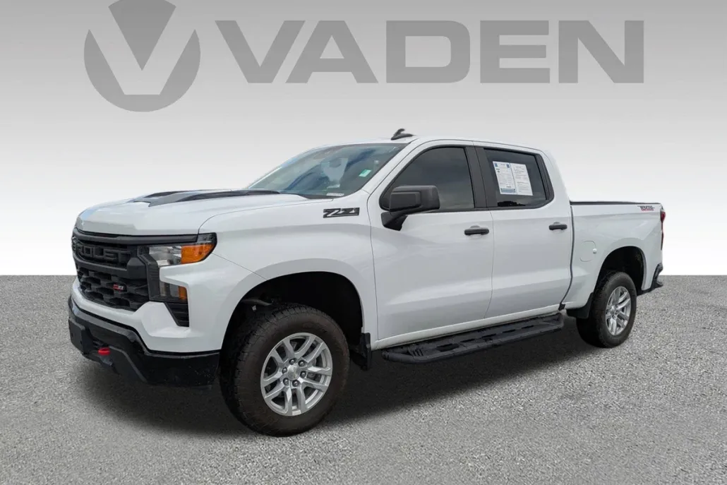 2024 Chevrolet Silverado 1500 Custom Trail Boss photo 1