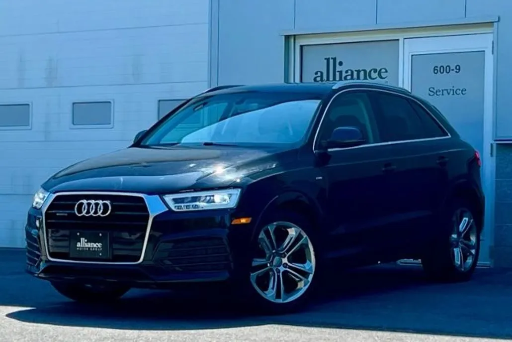 2016 Audi Q3 Prestige photo 1