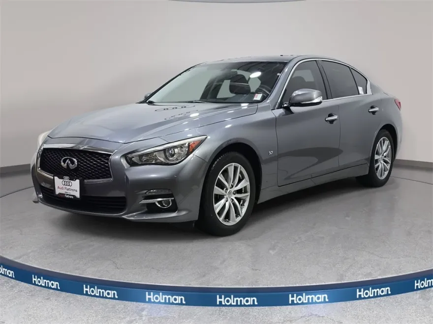 2015 Infiniti Q50 Premium photo 1