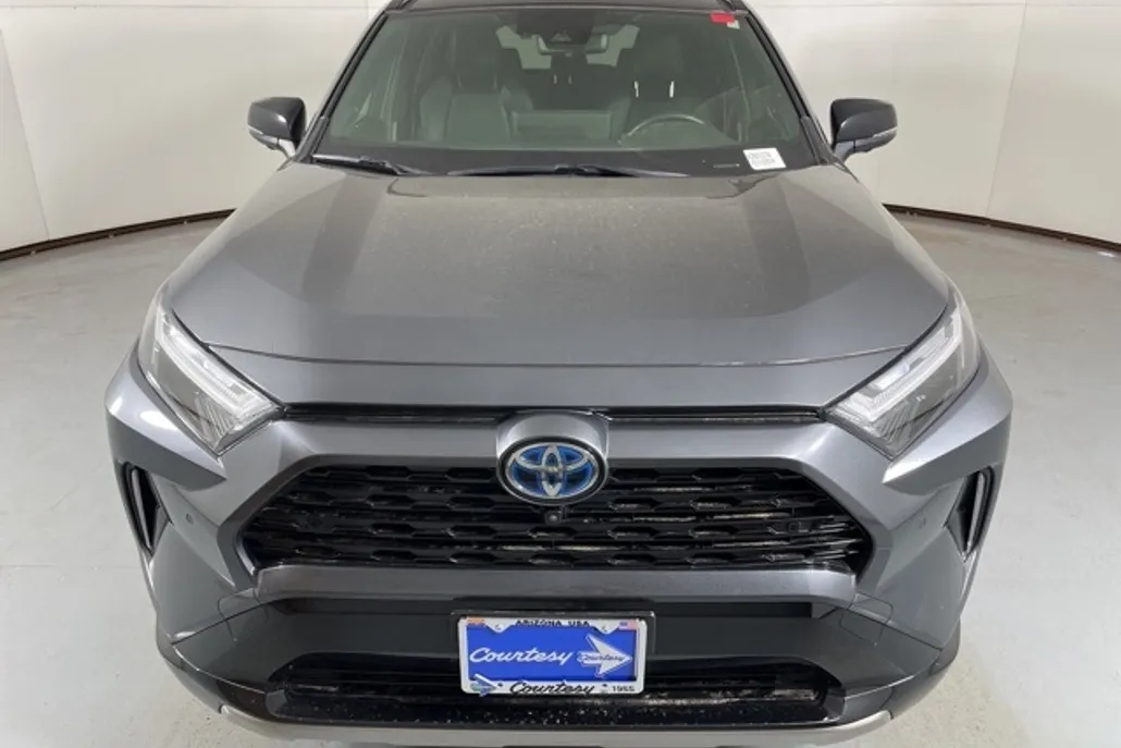 2023 Toyota RAV4 Hybrid XSE photo 1