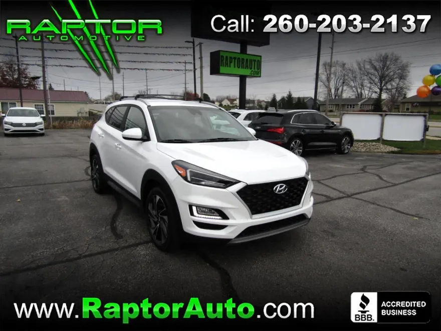2020 Hyundai Tucson Sport photo 1