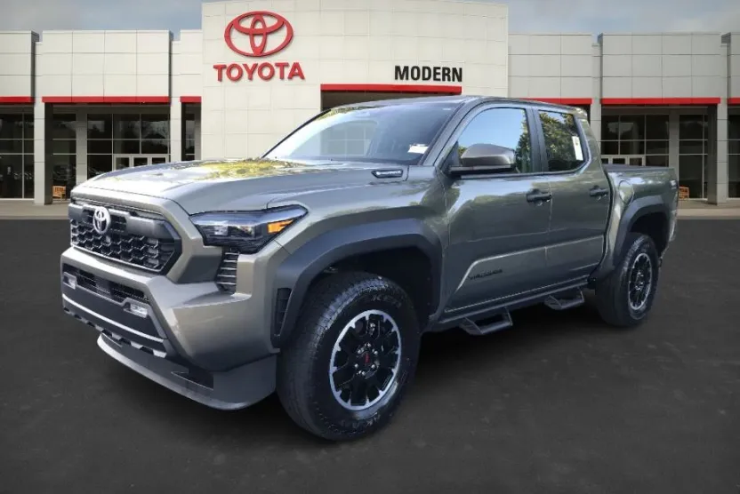 2025 Toyota Tacoma TRD photo 1