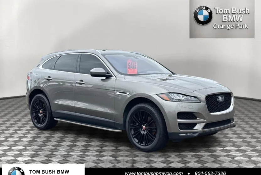 2020 Jaguar F-PACE Portfolio Edition photo 1