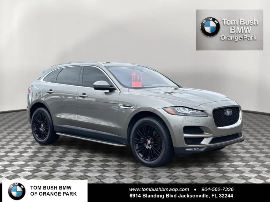 2020 Jaguar F-PACE Portfolio Edition photo 1