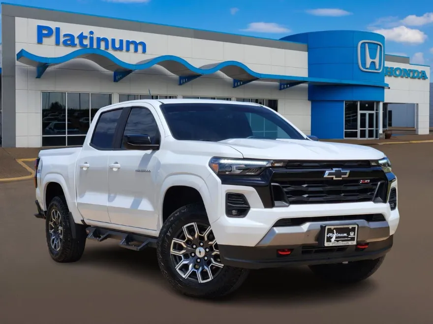 2023 Chevrolet Colorado Z71 photo 1