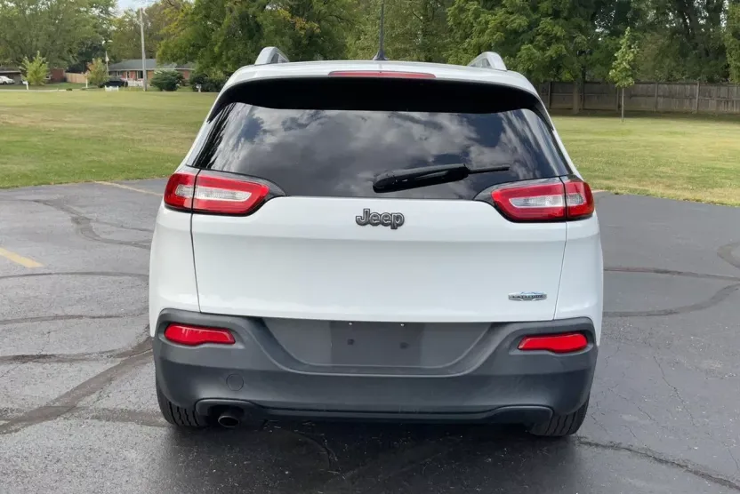 2014 Jeep Cherokee Latitude photo 1