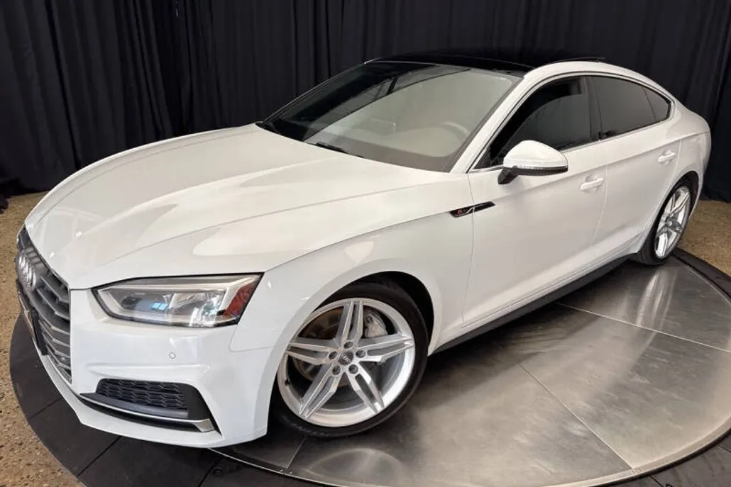 2018 Audi A5 2.0T Quattro Premium Plus photo 1