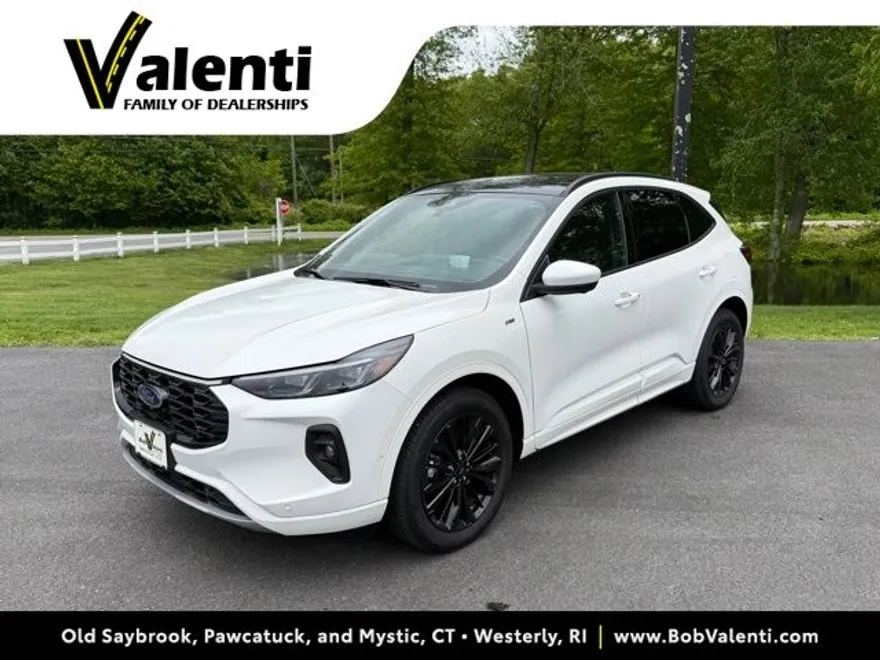 2024 Ford Escape ST-Line Elite photo 1