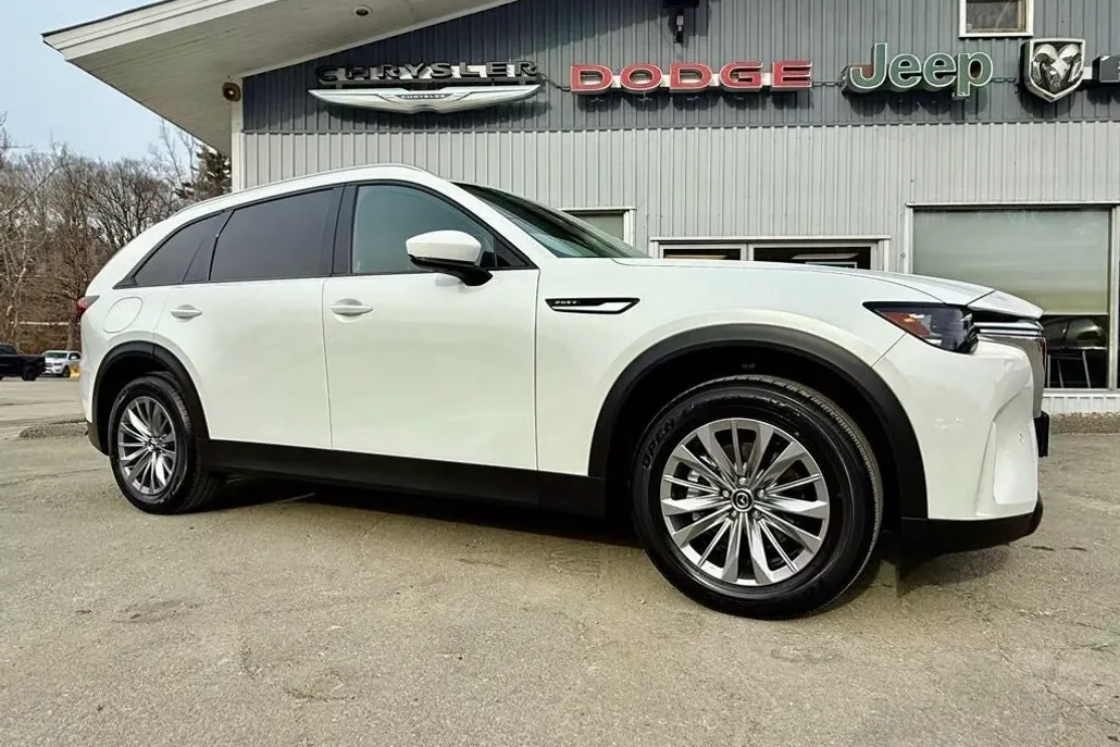 2025 Mazda CX-90 Plug-in Hybrid Preferred photo 1