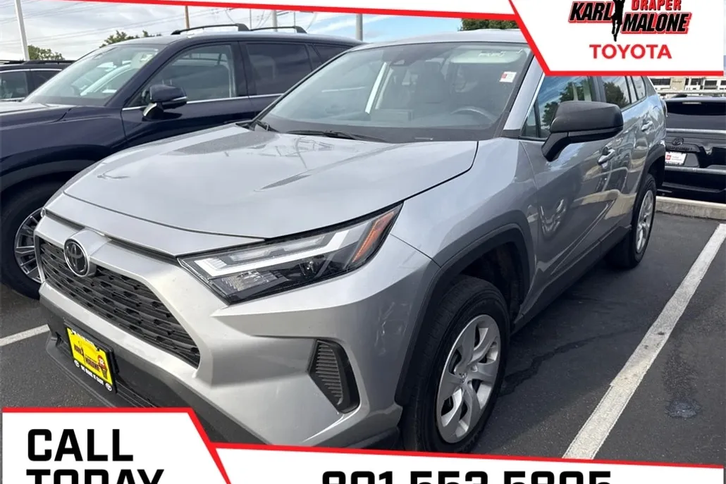 2024 Toyota RAV4 LE photo 1
